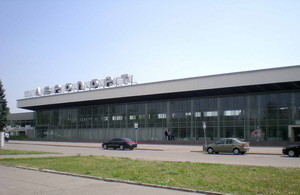 Аэропорт реконструируют к 2011 году 