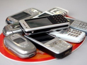 В Днепропетровске вовсю торгуют «серыми» мобилками 