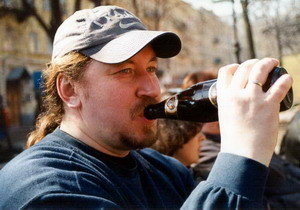 Днепропетровских любителей пить пиво на улицах будут штрафовать 