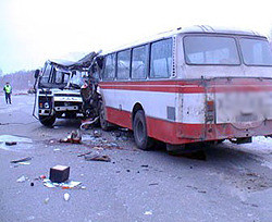 В Днепропетровске столкнулись автобусы, пострадали люди 