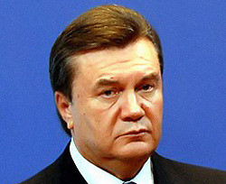 Янукович поручил расследовать ДТП с его кортежем 