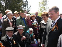 Губернатор открыл мемориал освободителям Мишуриного Рога 