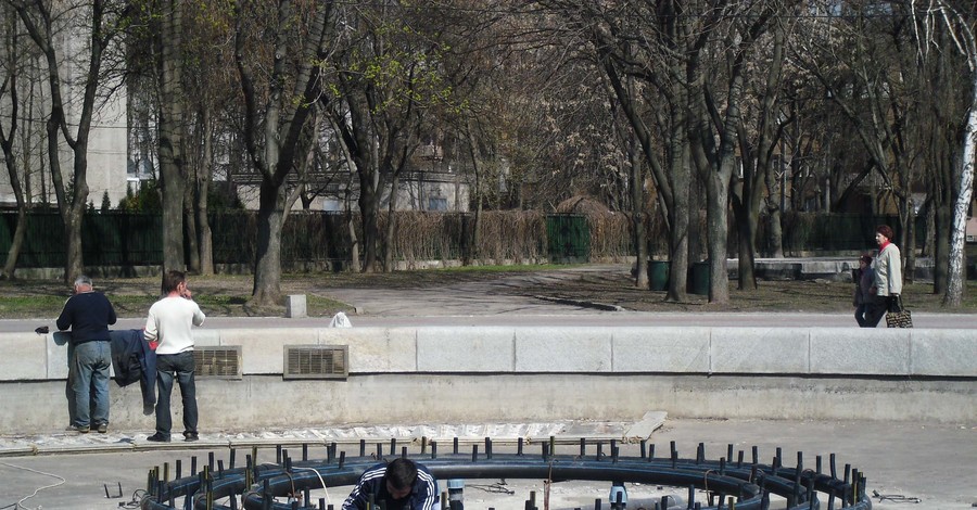Сегодня в сквере Ленина оживет фонтан