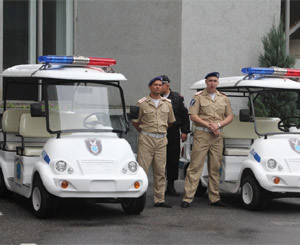 Правоохранители Днепропетровска первыми в Украине «оседлали» электромобили  