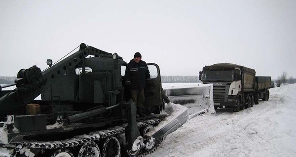 От снега область спасают танки