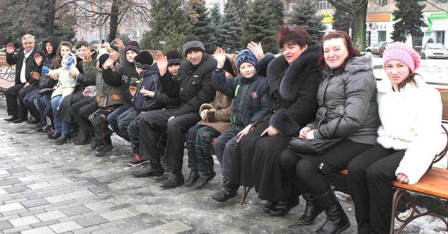 В самой  большой семье Днепропетровска двадцать один человек!