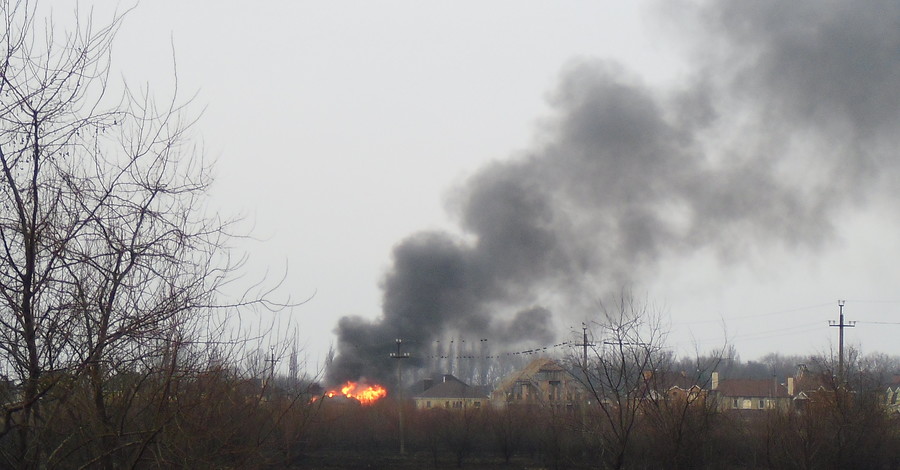 Элитный поселок в Днепропетровске кто-то умышленно поджигает?