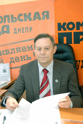 Заместитель начальника управления образования и науки горсовета Виктор Горячев 