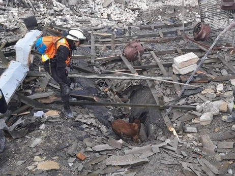 Ночные удары по Павлоградскому району: десять объектов разрушены, погиб 48-летний мужчина