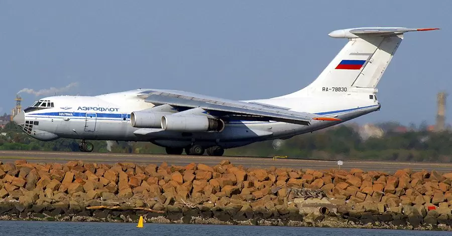 «Откровенный», он же «горбатый»: что известно о военно-транспортном самолете Ил-76 