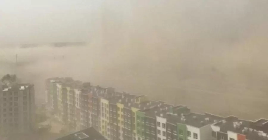 Синоптик предупредила украинцев о новых бурях с пылью из Сахары