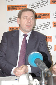 Начальник Управления МВД Украины в Днепропетровской области Иван Ступак 